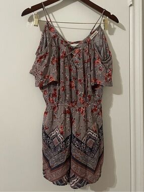 Chloe & Katie Floral Boho Cold Shoulder Romper XS